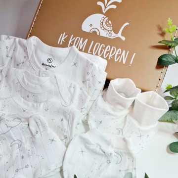 Baby koffertje  kraam cadeau unisex baby geschenkset 101