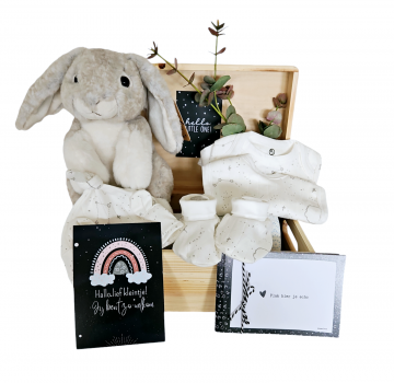 Baby kraam cadeau hoera zwanger baby geschenk 2